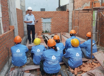 xây nhà phần thô bao nhiêu tiền một mét vuông 