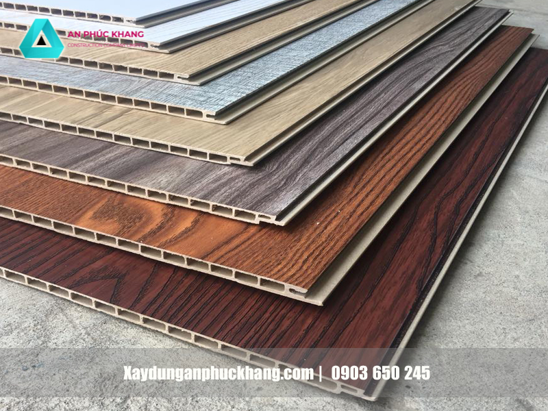 tam nhua op tuong pvc la gi